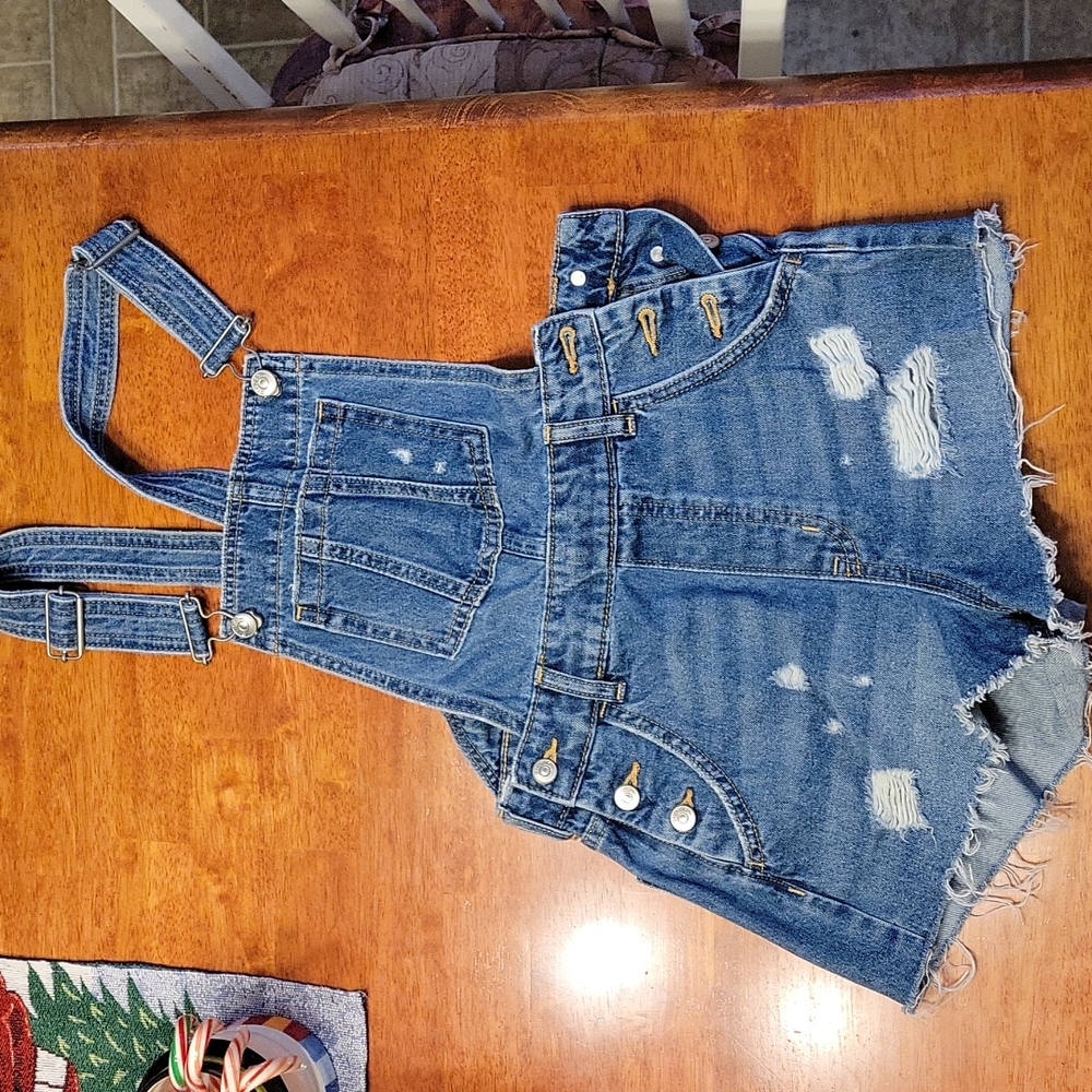 Women's Distressed jean overall shorts